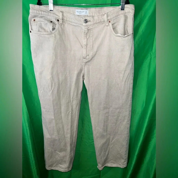 Abercrombie & Fitch Tan Jeans size 33 - Picture 1 of 4